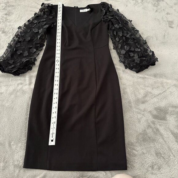 Eliza J Textured 3D Floral Sleeve Black V-Neck Dress Women's size 8 - Picture 4 of 8